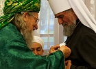 Верховный муфтий наградил Митрополита Никона медалью ЦДУМ России