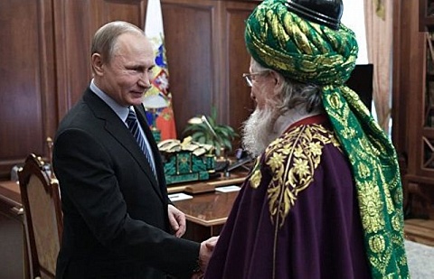 Путин обсудил с Таджуддином вопросы деятельности мусульманского сообщества