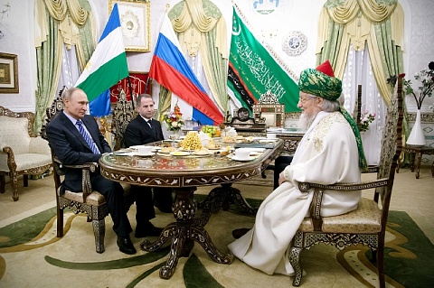 Путин посетил Уфимскую соборную мечеть