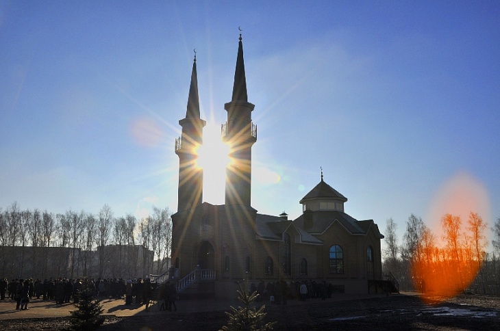 Верховный муфтий открыл мечеть имени Хусейн бека