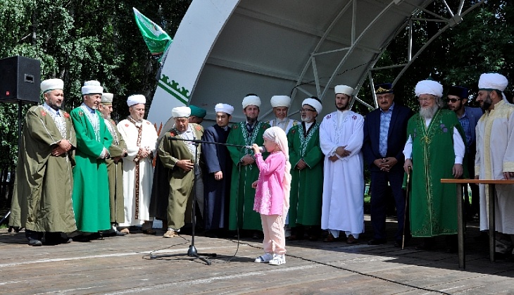 В Чишмах прошел XII Республиканский детский конкурс чтецов Корана 