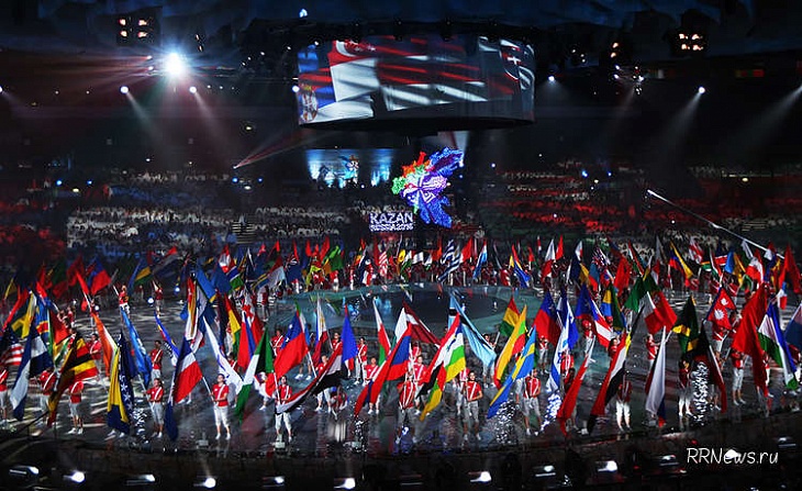 Верховный муфтий принял участие в церемонии закрытия XVI чемпионата мира по водным видам спорта