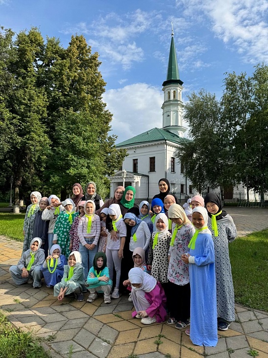 В подростковом клубе «Василя» завершились четыре лагерные смены