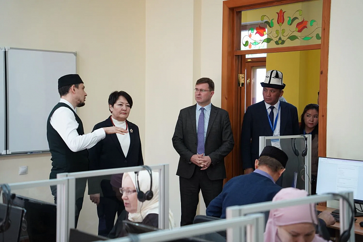 Российский исламский университет ЦДУМ России посетила делегация из Кыргызстана