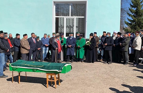 Верховный муфтий посетил траурную церемонию в г.Благовещенск 