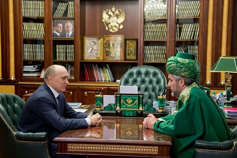 Муфтий Челябинской области Ринат Раев встретился с губернатором региона Борисом Дубровским
