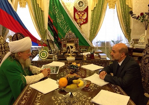 Советник посла Турции в России по вопросам религии Дурсун Айгюн встретился с Талгатом Таджуддином